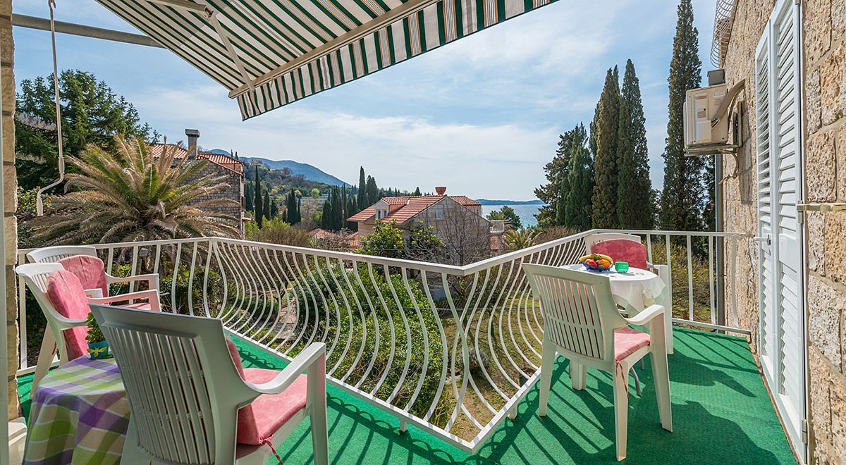 Apartments Katy in Mlini